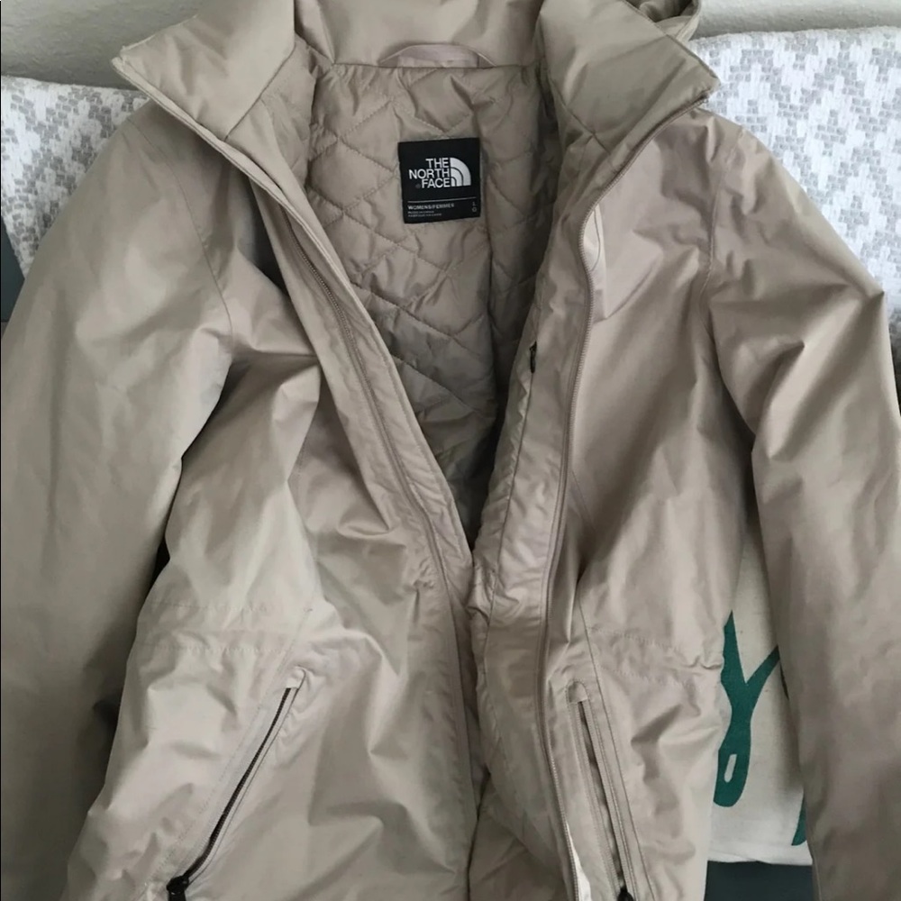 COPY - COPY - North face size large